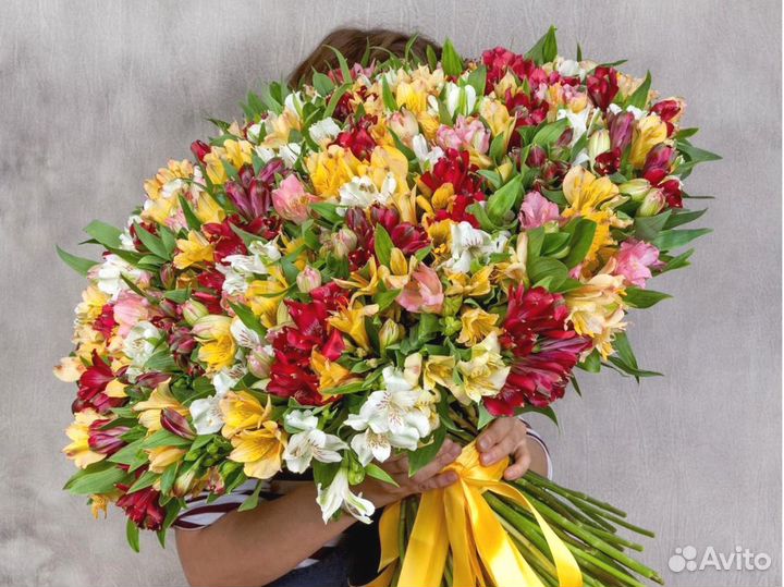 Букет из альстромерии