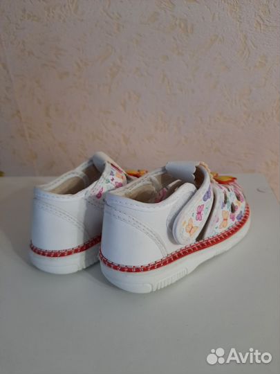 Сандалии для девочки 21 размер