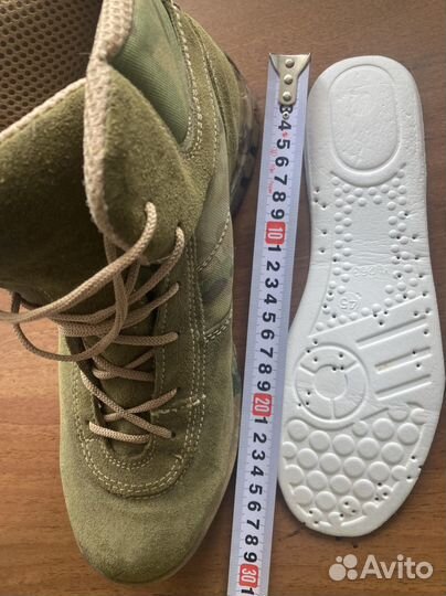 Кроссовки замшевые р. 42