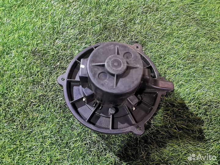 Вентилятор печки Hyundai Elantra 3 XD G4ED 1.6