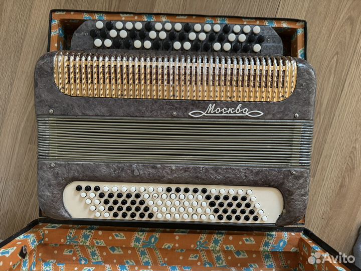 Баян Москва