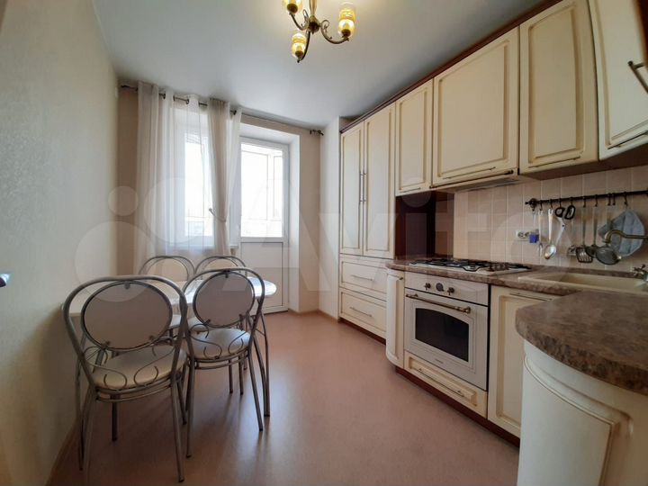 2-к. квартира, 52 м², 3/4 эт.