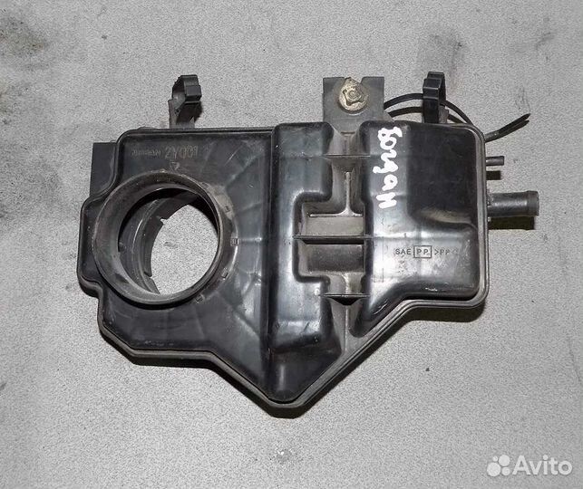 Резонатор воздушный Nissan Maxima A33 3.0