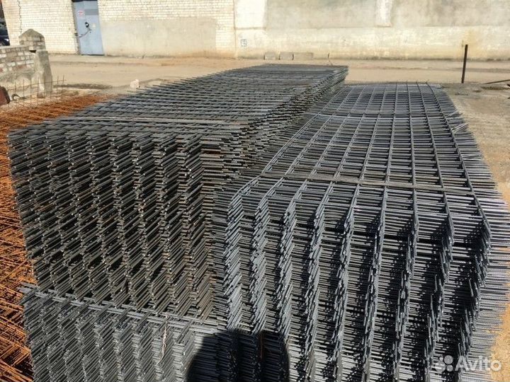 Сварочная сетка 100х100х4 для дорожных работ