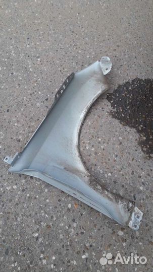 Крыло левое фокус 3