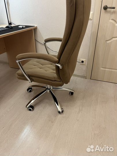 Компьютерное кресло