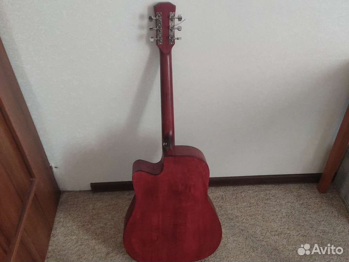 Акустическая гитара