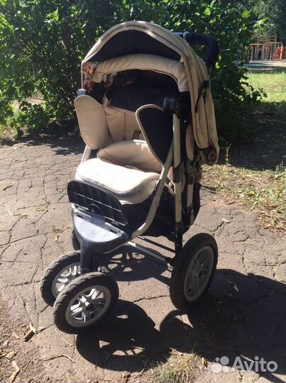 Продаем прогулочную коляску
