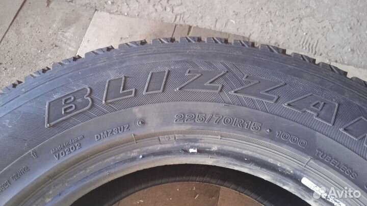 Bridgestone Blizzak DM-Z2 2.25/70 R15