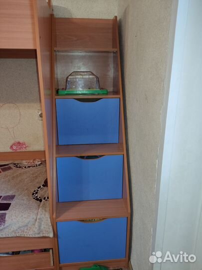 Двухъярусная кровать бу с матрасами