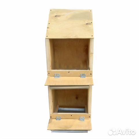 Гнездо для кур деревянное 1-2