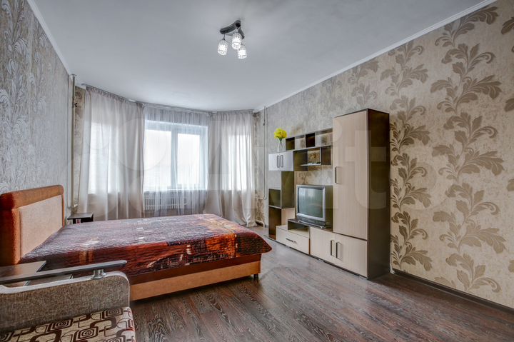 2-к. квартира, 75 м², 16/18 эт.