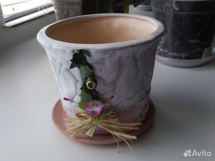 Горшок глиняный