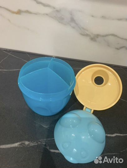 Контейнер дозатор для молочной смеси