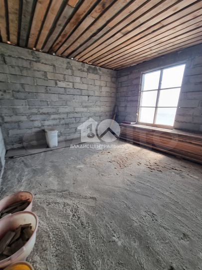 Дом 288 м² на участке 6 сот.