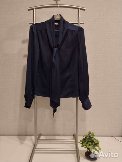 Блузка с бантом р. 42