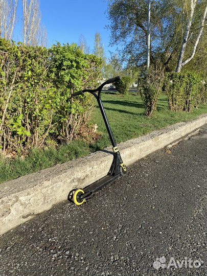 Трюковой самокат Novatrack Replay