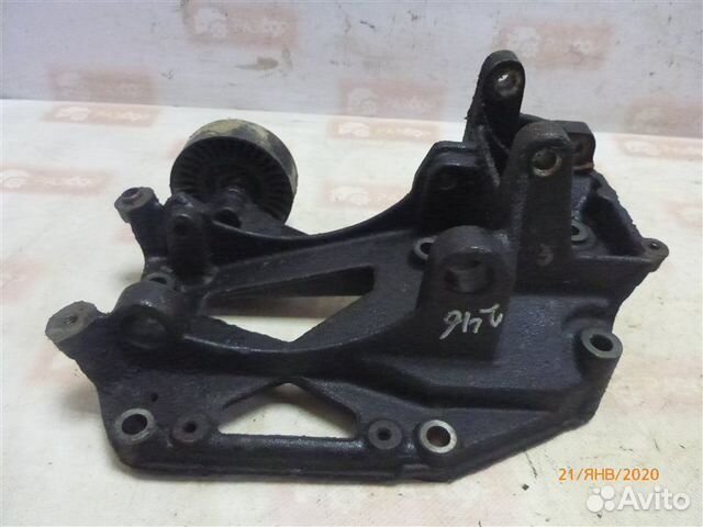 Кронштейн Peugeot 406 8B 2.0 2003