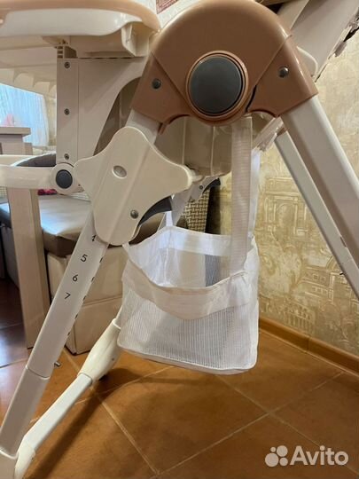 Стульчик для кормления tommy