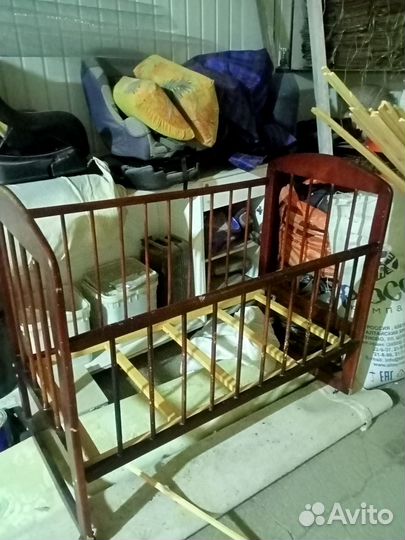 Детская кроватка