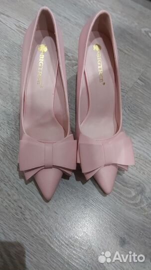 Женские туфли