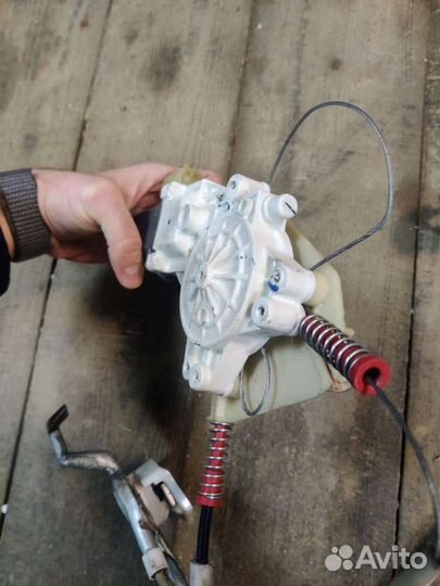 Стеклоподъёмник dodge caliber