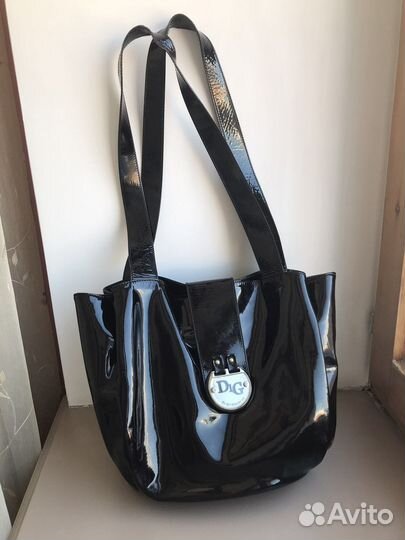 Сумка черная женская черная лаковая