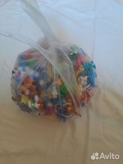 Игрушки из киндера пакетом 1кг