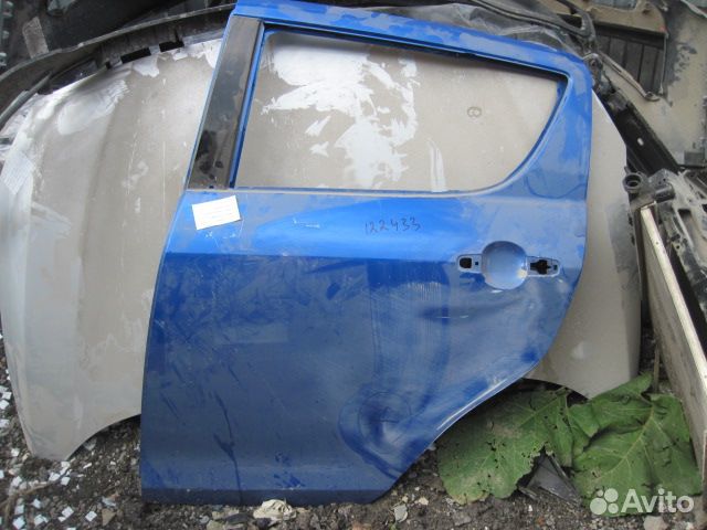 Дверь задняя левая Suzuki Swift