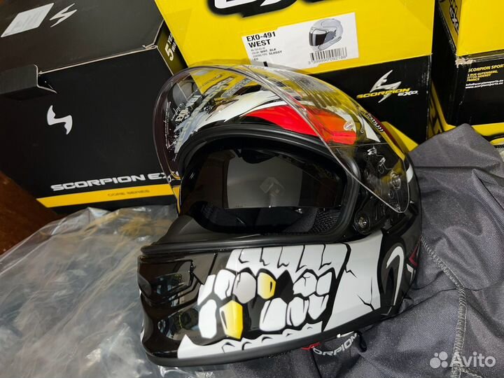 Мотошлем Scorpion Exo-491