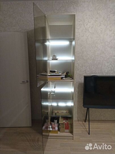 Шкаф ветрина