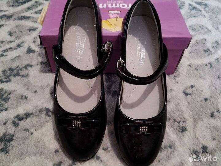 Туфли для девочки новые
