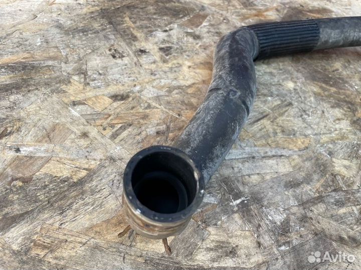 Патрубок радиатора Renault Sandero Stepway