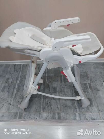 Стульчик для кормления бебитон 0+, всё новое