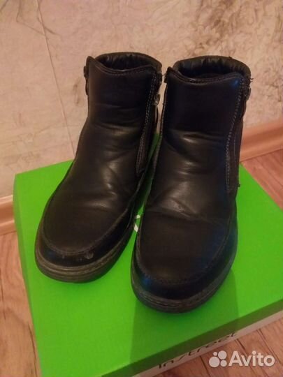 Ботинки для мальчика р.33