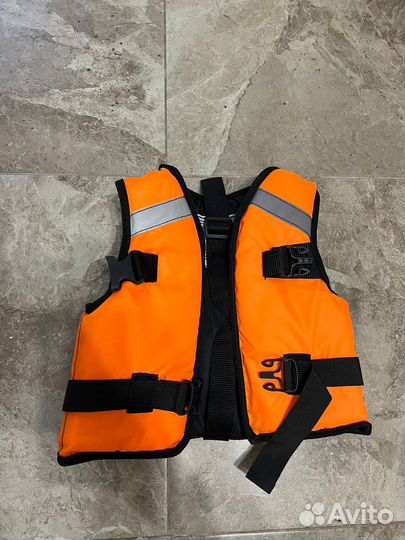 Спасательный жилет для детей