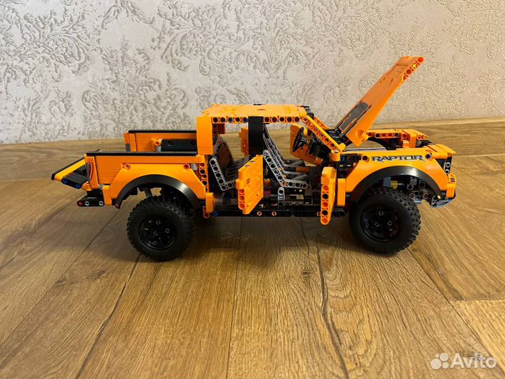 Lego technic 42126 ford f 150 raptor