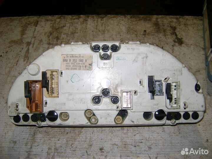 Комбинация приборов 110008432 BMW E34