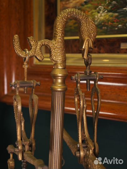 Весы бронзовые антикварные. Европа