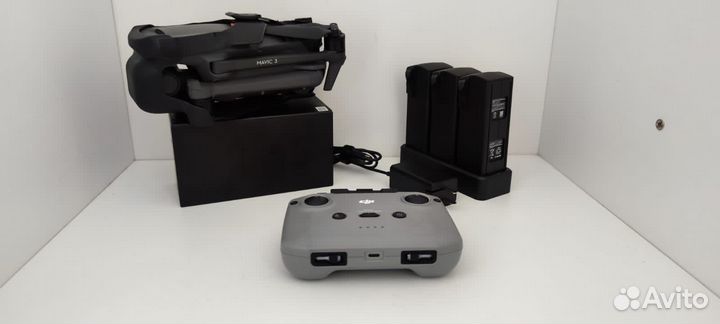 Продаю DJI Mavic 3 Fly More Combo