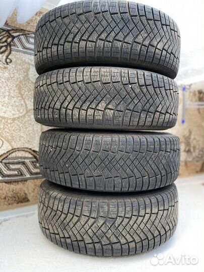 Колёса 235/65/R17 Pirelli ice zero fr