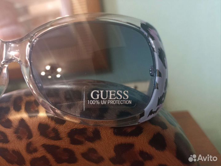 Солнцезащитные очки новые женские guess