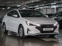 Hyundai Elantra 1.6 AT, 2019, 30 851 км, с пробегом, цена 1 831 000 руб.
