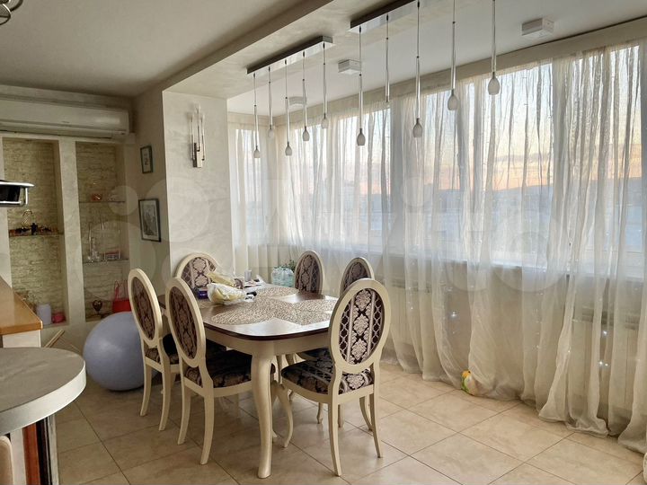 4-к. квартира, 143 м², 10/14 эт.