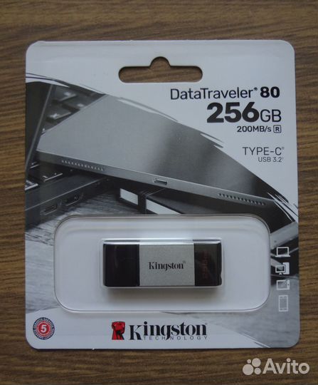 Флеш-накопитель Kingston DT80 256GB USB 3.0 Type-C
