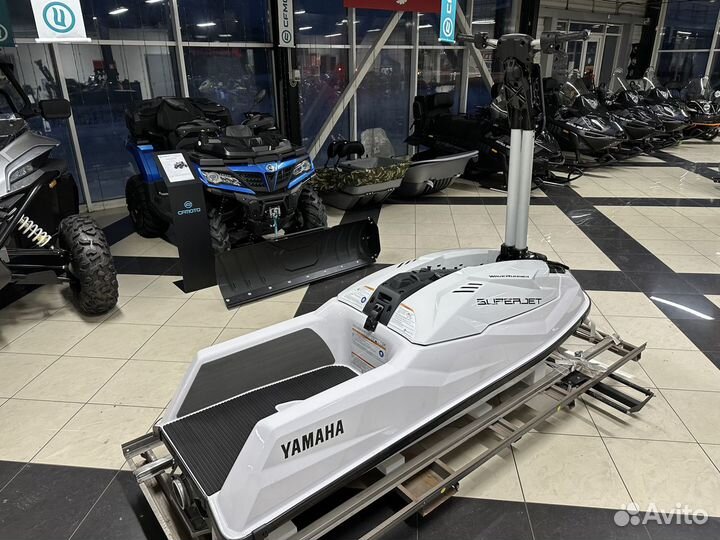 Гидроцикл Yamaha SuperJet SJ 1050