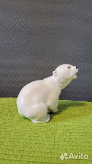 Статуэтка Медведь