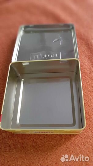 2 Жестяные коробки