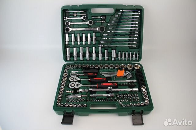 Набор ключей в чемодане 150 предметов инструмент