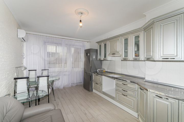 2-к. квартира, 67 м², 5/17 эт.